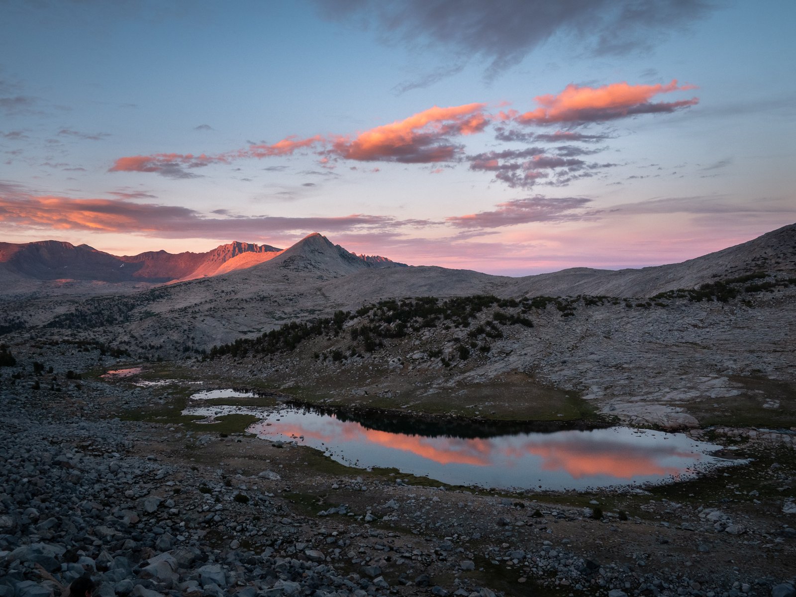 KunaPeaksTarnYosemite